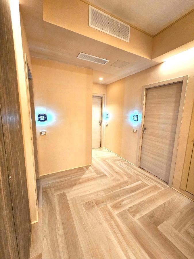 Astoria Supreme - Modern Boutique Suites Лечче Экстерьер фото