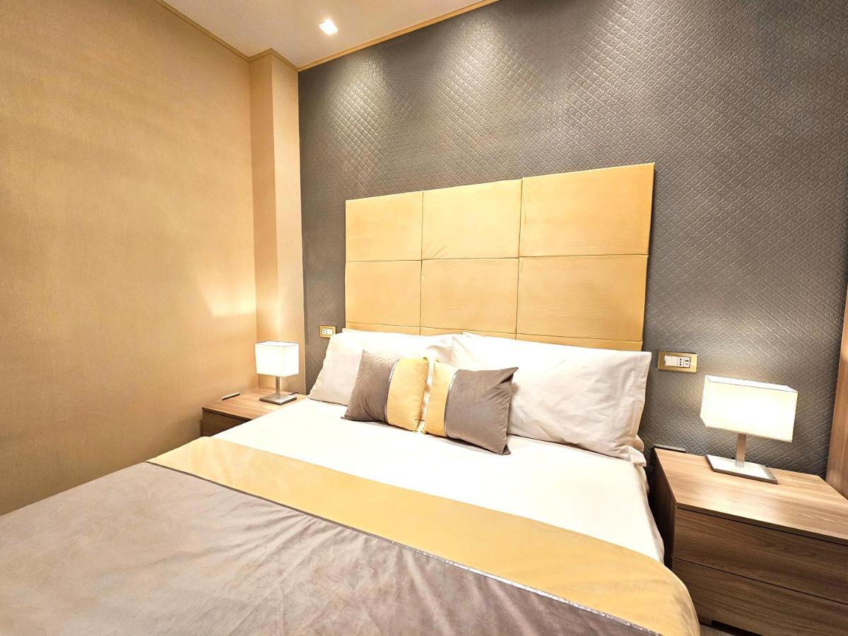 Astoria Supreme - Modern Boutique Suites Лечче Экстерьер фото