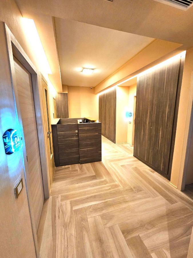 Astoria Supreme - Modern Boutique Suites Лечче Экстерьер фото